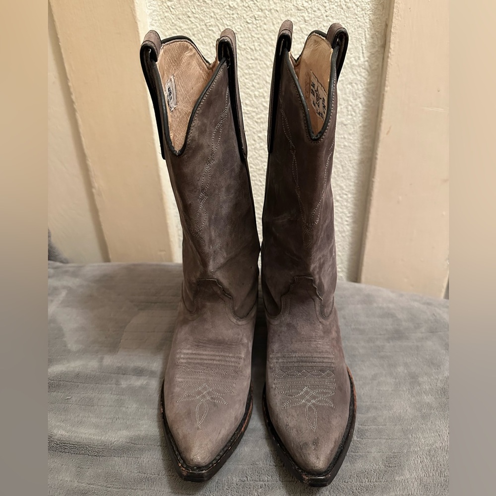 Lone Star Dry Goods U.S.A Cowboy Boots Gray Suede Made In South Africa Size51/2B